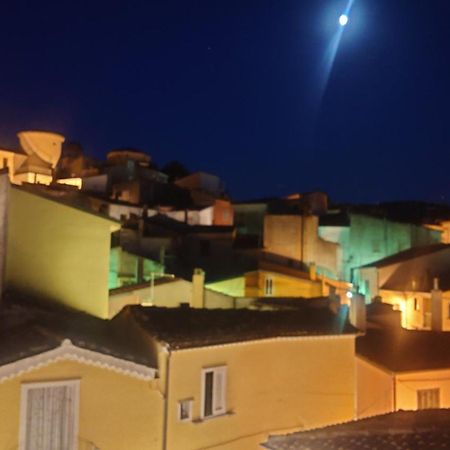 Casa Vacanze Piazza Apartment 2 Sant'Andrea di Conza Eksteriør billede
