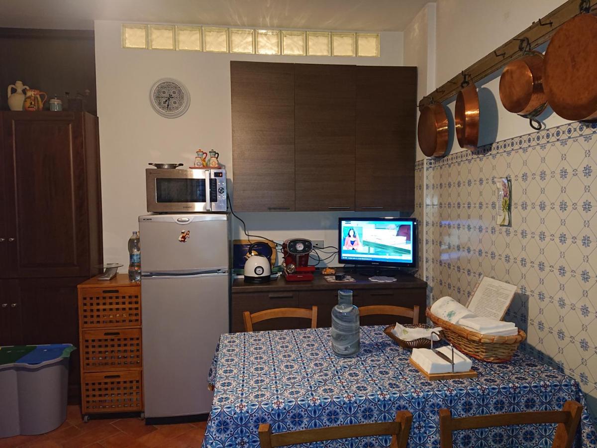 Casa Vacanze Piazza Apartment 2 Sant'Andrea di Conza Eksteriør billede