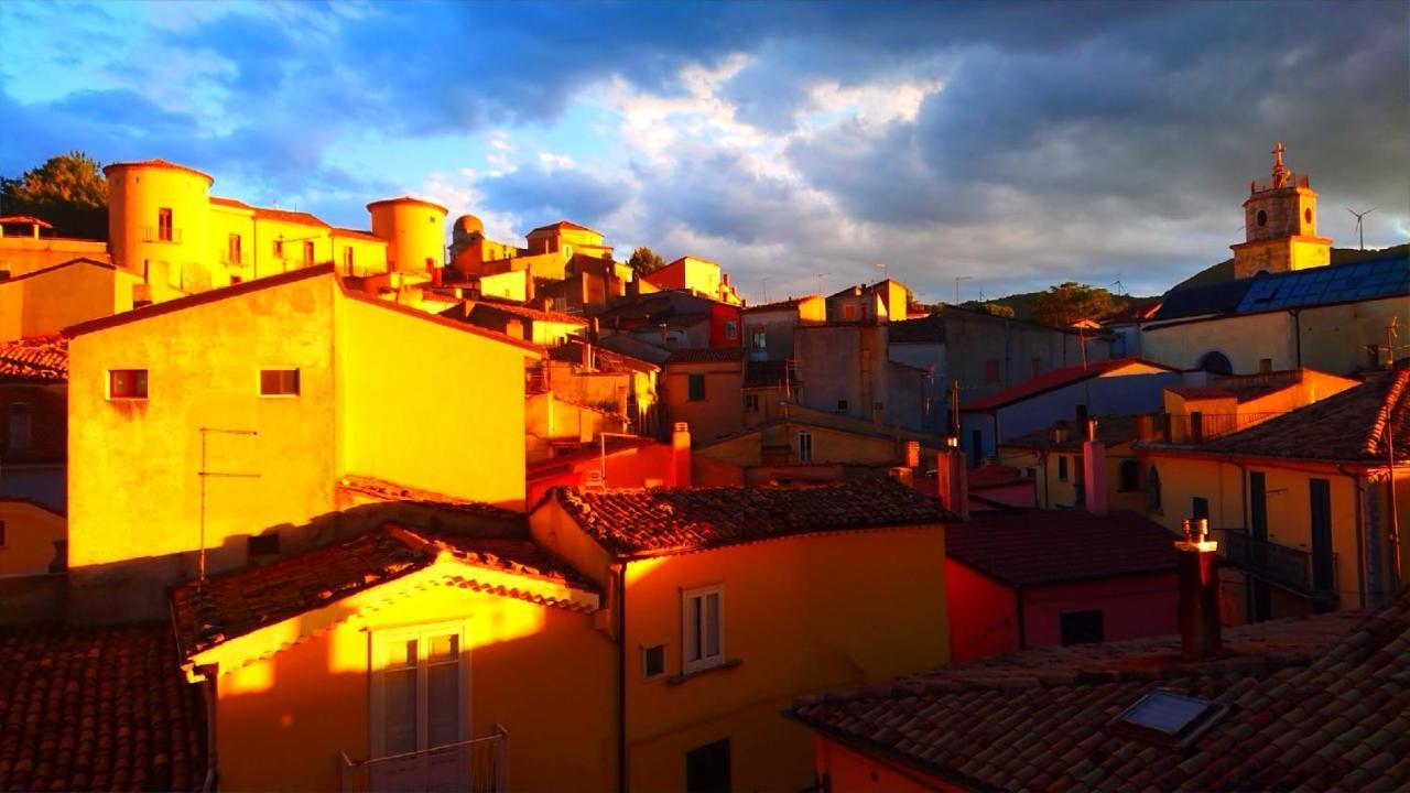 Casa Vacanze Piazza Apartment 2 Sant'Andrea di Conza Eksteriør billede